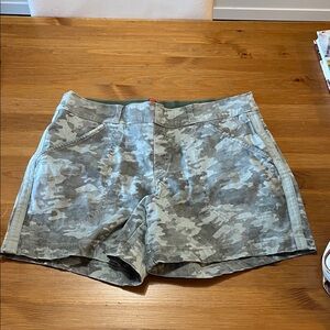 SPANX Gray Camo Women's Cargo Shorts